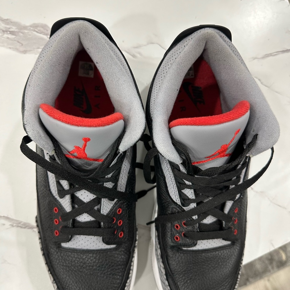 Jordan Black and Gray Sneakers with Signature Design - Picture 9 of 9